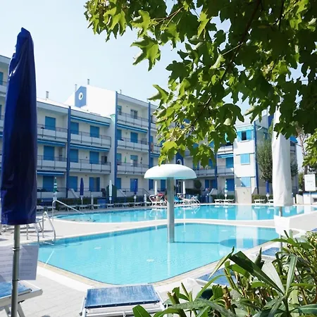 Apartment In Caorle With Balcony