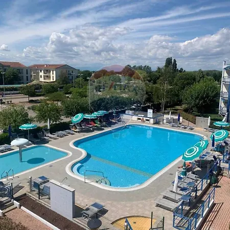 Apartment In Caorle With Balcony *